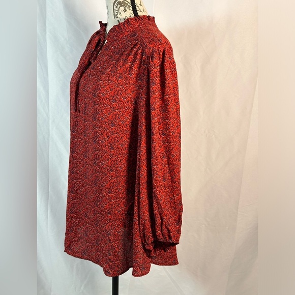 Carolina Belle Red Boxy Blouse with Mandarin Collar ♥️ - Picture 5 of 10